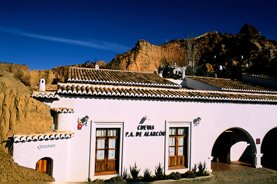 Una noche con desayuno para 2 en Cuevas de Pedro Antonio en Guadix (Granada)