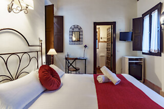 Dos noches con desayunos para 2 en Hotel Casa Capitel Nazarí*** en Granada