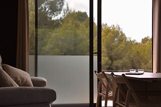 Una noche con desayuno en bungalow superior para 2 en Camping Fonts de Algar en Callosa d´en Sarrià