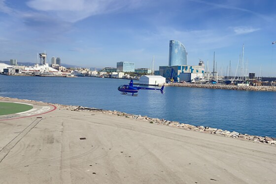 Un Tour Litoral en helicóptero para 3 en Helicóptero BCN en Barcelona