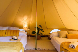 Dos noches en tienda para 2 en Glamping Slow Axarquía en Benagalbón (Málaga)