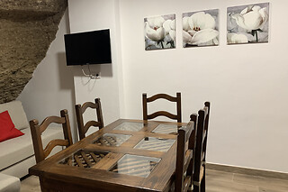 Dos noches con experiencia bienestar para 2 en Casa Cueva Luxury en Setenil de las Bodegas (Cádiz)