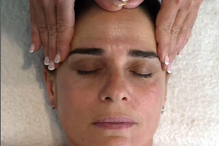 Un Ritual Olas del Mar Egeo para 1 en Laura Esteve Centro de Bienestar Integral en Valencia