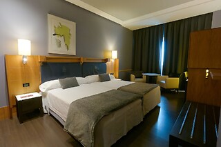Una noche con experiencia bienestar para 2 en Gran Hotel Lakua***** en Vitoria-Gasteiz