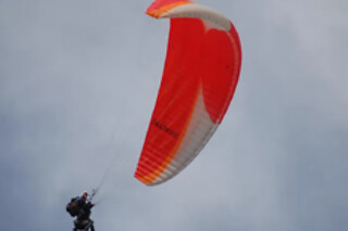 Un vuelo en paramotor para 1 en Tarraco Flying Club en Mora de Ebro (Tarragona)