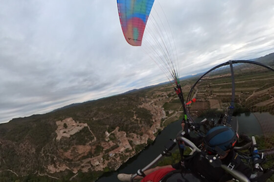 Un vuelo en paramotor para 1 en Tarraco Flying Club en Mora de Ebro (Tarragona)