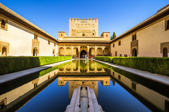DISCOVERING SPAIN - photo 1