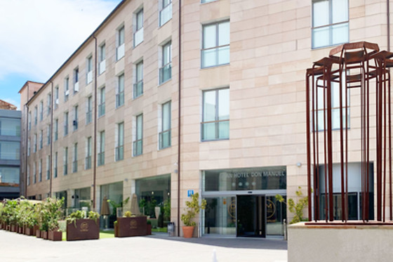 Una noche en suite con desayuno para 2 en Gran Hotel Don Manuel**** en Cáceres