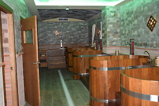 Un acceso a espacio bienestar y masaje para 1 en Beer Spa Salou en Salou (Tarragona)