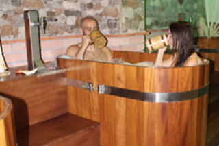 Un acceso a espacio bienestar y masaje para 1 en Beer Spa Salou en Salou (Tarragona)