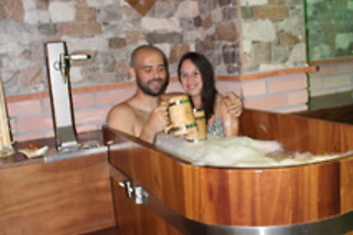 Un acceso a espacio bienestar y masaje para 1 en Beer Spa Salou en Salou (Tarragona)