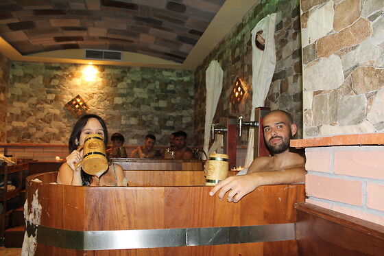 Un acceso a espacio bienestar y masaje para 1 en Beer Spa Salou en Salou (Tarragona)