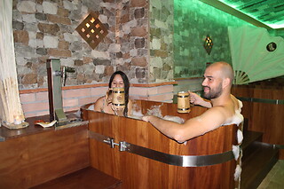 Un acceso a espacio bienestar y masaje para 1 en Beer Spa Salou en Salou (Tarragona)