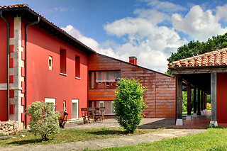 Una noche con desayuno para 2 en Hotel Rural Coviella en Cangas de Onís (Asturias)