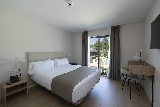 Dos noches con desayunos para 2 en Hotel H4 Cangas*** en Cangas de Morrazo (Pontevedra)