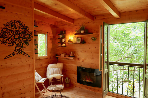 Una noche en Tree House con desayuno para 2 en Nature Tree House en Blanes (Girona)