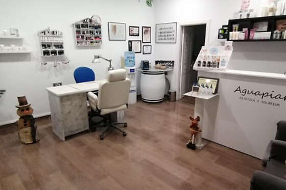 Un maquillaje de día para 1 en Aguapiar Estética y Solarium en Oviedo (Asturias)