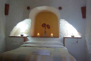 Una noche para 2 en Cuevas Hammam Abuelo José en Guadix (Granada)