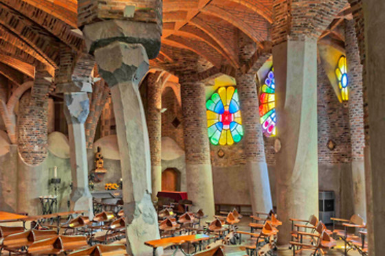 Entrada a la Cripta y Colonia Güell con guía en Santa Coloma de Carvelló (Barcelona)