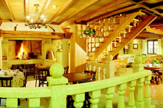 Una noche en habitación superior con desayuno para 2 en A Casa Antiga Do Monte en Lestrove (A Coruña)