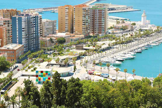 Una excursión nocturna para 1 en Mundo Marino Málaga en Málaga