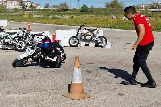 Escuela de Pilotaje Dorsal 11 en Alcorcón (Madrid)