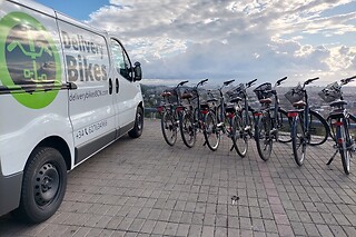 Un tour privado con delivery en bicicleta classic para 2 en Delivery Bikes BCN en Calella (Barcelona)