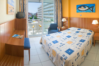 Dos noches con desayunos para 2 en Hotel GHT Aquarium & Spa**** en Lloret de Mar (Girona)