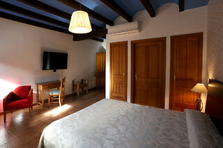 Dos noches en habitación superior para 2 en Hospedería de Sábada *** en Sábada (Zaragoza)