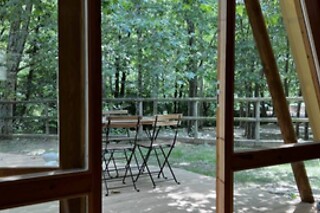Una noche con desayuno en la cabaña para 2 adultos y 1 niño Camping Alguer - Tienda Glamping Nima en  Les Planes D´Hostoles (Girona)