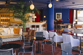 Dos noches en habitación superior con desayunos para 2 en Hotel Sant Cugat**** en Sant Cugat del Valles (Barcelona)