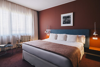 Dos noches en habitación superior con desayunos para 2 en Hotel Sant Cugat**** en Sant Cugat del Valles (Barcelona)