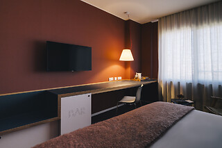 Dos noches en habitación superior con desayunos para 2 en Hotel Sant Cugat**** en Sant Cugat del Valles (Barcelona)