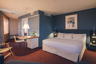 Dos noches en habitación superior con desayunos para 2 en Hotel Sant Cugat**** en Sant Cugat del Valles (Barcelona)