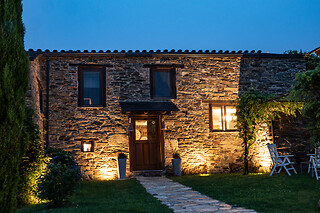 Una noche en suite con desayuno para 2 personas en Lar de Víes**** en A Pontenova (Lugo)