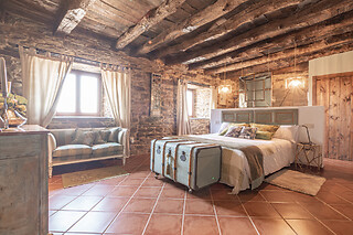 Una noche en suite con desayuno para 2 personas en Lar de Víes**** en A Pontenova (Lugo)
