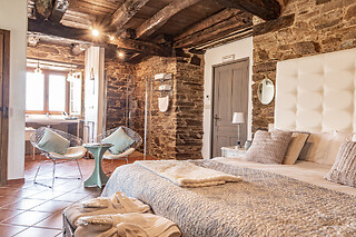 Una noche en suite con desayuno para 2 personas en Lar de Víes**** en A Pontenova (Lugo)