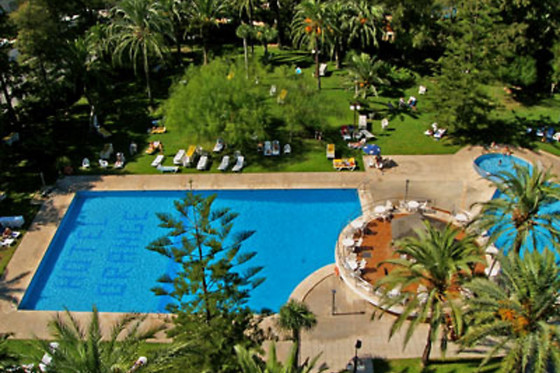 Una noche con desayuno para 2 adultos y 1 niño en Hotel Intelier Orange **** en Benicássim (Castellón)