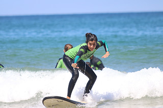 Dos clases privadas de surf o paddle surf en Suances (Cantabria)
