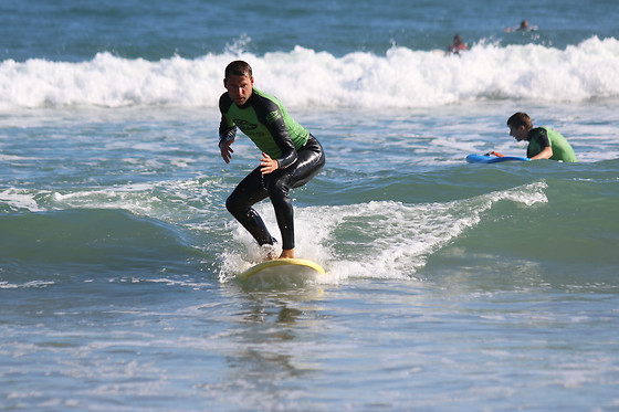 Clase privada de surf o paddle surf en Suances (Cantabria)