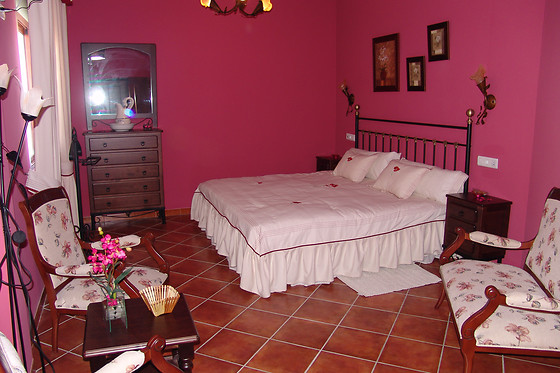 Dos noches con desayunos para 2 en Hotel Meson Fuente del Pino** en Olvera (Cádiz)