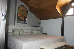 HOTEL VILLA MARIA