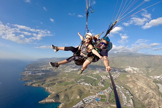 Un vuelo en parapente para 3 en Brisa Paragdiling en Costa Adeje (Santa Cruz de Tenerife)