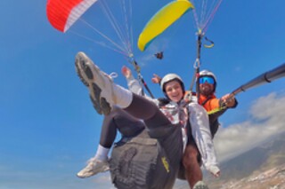 Un vuelo en parapente para 3 en Brisa Paragdiling en Costa Adeje (Santa Cruz de Tenerife)