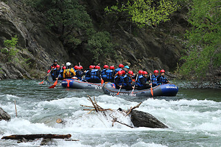 Iniciación al barranquismo y Rafting en Llavorsí (Lleida)
