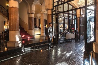 Una noche con desayuno para 2 en Hotel Casa Fuster G.L Monumento***** en Barcelona