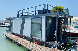 Dos noches en una casa flotante para 2 en Houseboat - casa flotante en El Puerto de Santa María (Cádiz)