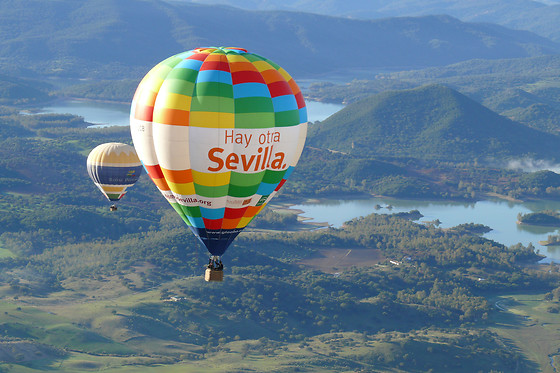 Un vuelo en globo para 1 en Gloobo en Ronda (Málaga)
