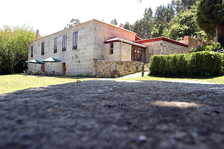 Dos noches con cena para 2 en Pazo Larache en Santa Cristina de Cobres (Pontevedra)