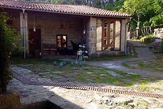 Dos noches con cena para 2 en Pazo Larache en Santa Cristina de Cobres (Pontevedra)